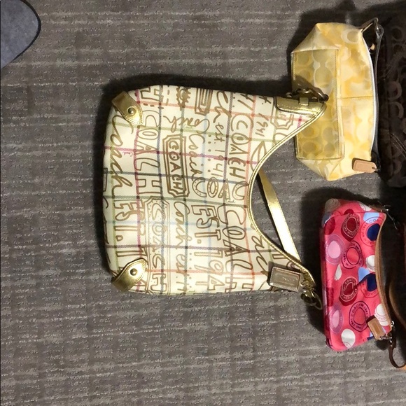 Coach purses - Picture 4 of 8